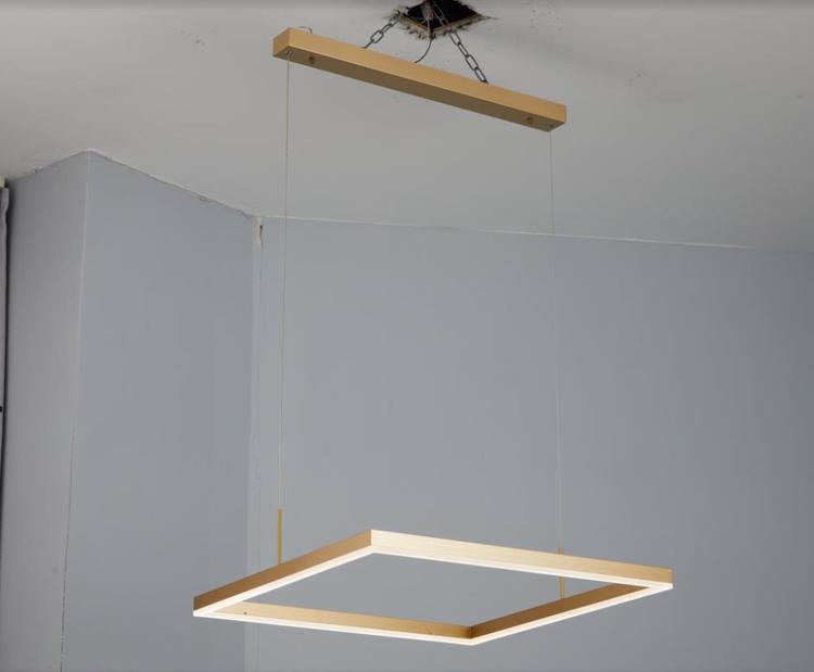 Dinning square gold
